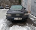 Синий Ауди А8, объемом двигателя 2.5 л и пробегом 430 тыс. км за 2500 $, фото 1 на Automoto.ua