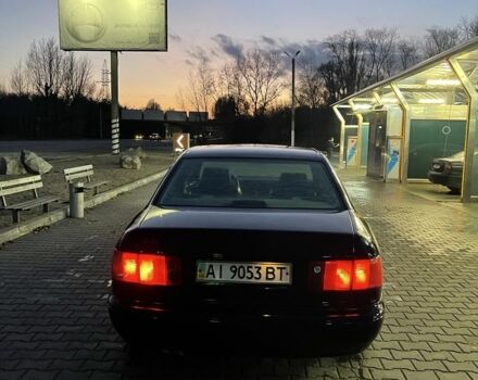 Синий Ауди А8, объемом двигателя 3.7 л и пробегом 320 тыс. км за 2100 $, фото 7 на Automoto.ua