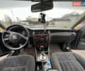 Синій Ауді A8, об'ємом двигуна 2.5 л та пробігом 328 тис. км за 3100 $, фото 9 на Automoto.ua