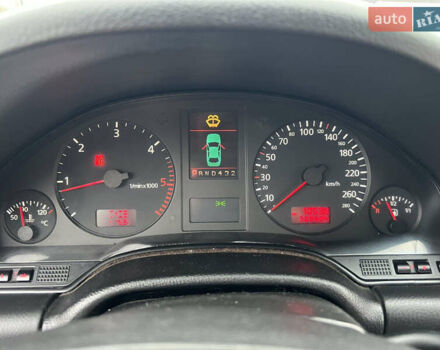 Синій Ауді A8, об'ємом двигуна 2.5 л та пробігом 328 тис. км за 3100 $, фото 10 на Automoto.ua