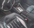 Синий Ауди А8, объемом двигателя 3.7 л и пробегом 350 тыс. км за 3900 $, фото 1 на Automoto.ua