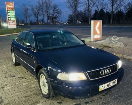 Синий Ауди А8, объемом двигателя 3.7 л и пробегом 320 тыс. км за 2100 $, фото 3 на Automoto.ua