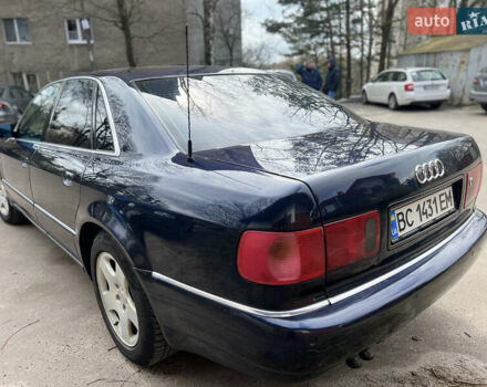 Синий Ауди А8, объемом двигателя 2.5 л и пробегом 387 тыс. км за 4900 $, фото 5 на Automoto.ua