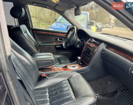 Синий Ауди А8, объемом двигателя 2.5 л и пробегом 387 тыс. км за 4900 $, фото 11 на Automoto.ua