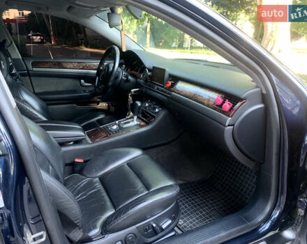 Синий Ауди А8, объемом двигателя 4.2 л и пробегом 366 тыс. км за 7800 $, фото 41 на Automoto.ua