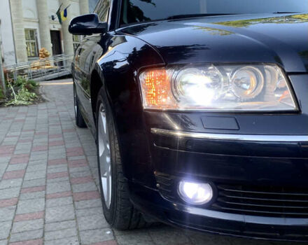 Синий Ауди А8, объемом двигателя 4.2 л и пробегом 366 тыс. км за 7800 $, фото 10 на Automoto.ua