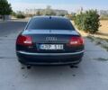 Синий Ауди А8, объемом двигателя 4 л и пробегом 400 тыс. км за 5500 $, фото 4 на Automoto.ua