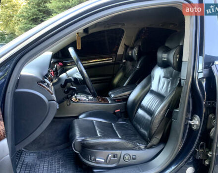 Синий Ауди А8, объемом двигателя 4.2 л и пробегом 366 тыс. км за 7800 $, фото 17 на Automoto.ua