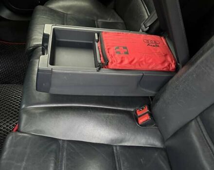 Синий Ауди А8, объемом двигателя 2.97 л и пробегом 386 тыс. км за 8700 $, фото 28 на Automoto.ua