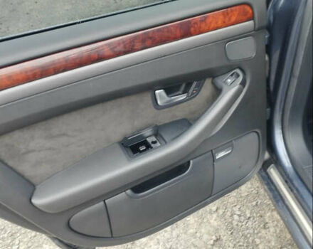 Синий Ауди А8, объемом двигателя 3 л и пробегом 370 тыс. км за 7300 $, фото 13 на Automoto.ua
