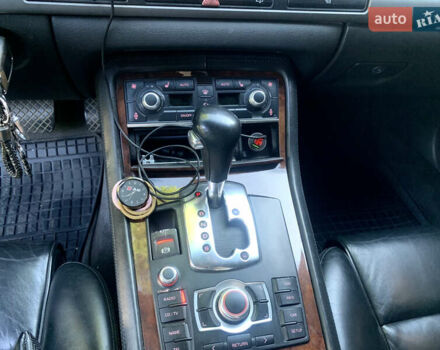 Синий Ауди А8, объемом двигателя 4.2 л и пробегом 366 тыс. км за 7800 $, фото 29 на Automoto.ua