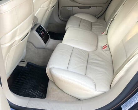 Синий Ауди А8, объемом двигателя 4 л и пробегом 450 тыс. км за 7500 $, фото 25 на Automoto.ua