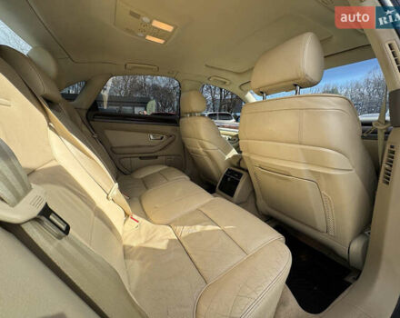 Синий Ауди А8, объемом двигателя 4 л и пробегом 450 тыс. км за 7500 $, фото 29 на Automoto.ua