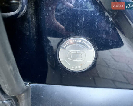 Синий Ауди А8, объемом двигателя 4.2 л и пробегом 366 тыс. км за 7800 $, фото 42 на Automoto.ua