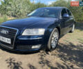 Синий Ауди А8, объемом двигателя 4.2 л и пробегом 300 тыс. км за 8700 $, фото 1 на Automoto.ua