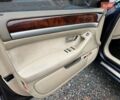 Синий Ауди А8, объемом двигателя 2.97 л и пробегом 326 тыс. км за 11000 $, фото 27 на Automoto.ua