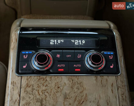 Синий Ауди А8, объемом двигателя 6.3 л и пробегом 170 тыс. км за 16900 $, фото 9 на Automoto.ua