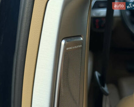 Синий Ауди А8, объемом двигателя 6.3 л и пробегом 170 тыс. км за 16900 $, фото 8 на Automoto.ua