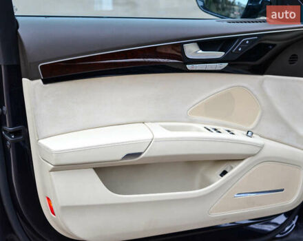 Синій Ауді A8, об'ємом двигуна 3 л та пробігом 240 тис. км за 20000 $, фото 9 на Automoto.ua