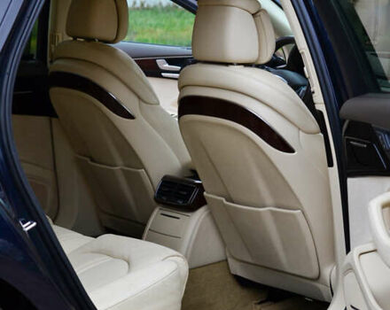 Синій Ауді A8, об'ємом двигуна 3 л та пробігом 240 тис. км за 20000 $, фото 13 на Automoto.ua