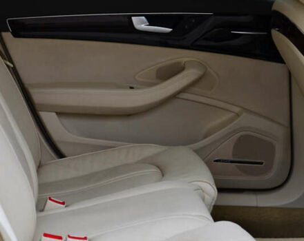 Синій Ауді A8, об'ємом двигуна 3 л та пробігом 240 тис. км за 20000 $, фото 14 на Automoto.ua