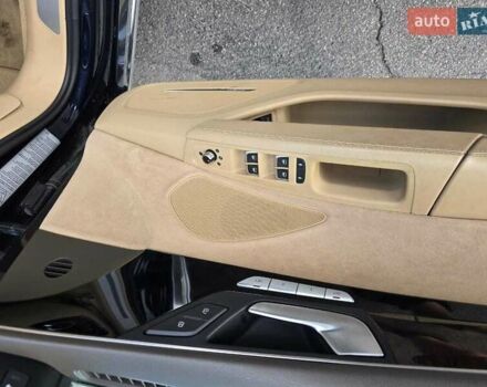 Ауди А8 2013 в Киеве на Automoto.ua Синий Ауди А8, объемом двигателя 3.99 л и пробегом 136 тыс. км за 24000 $, фото 24 на Automoto.ua