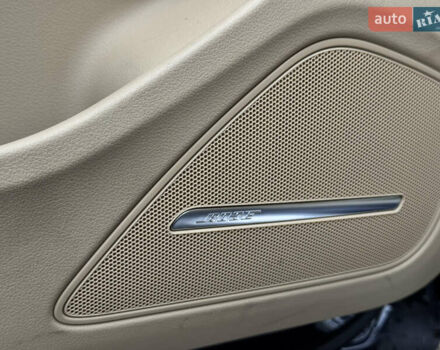 Синій Ауді A8, об'ємом двигуна 3.99 л та пробігом 136 тис. км за 16300 $, фото 19 на Automoto.ua