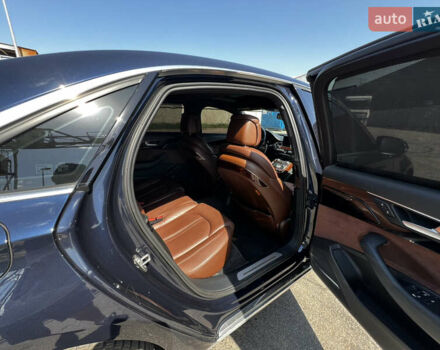 Синий Ауди А8, объемом двигателя 3 л и пробегом 267 тыс. км за 14700 $, фото 89 на Automoto.ua