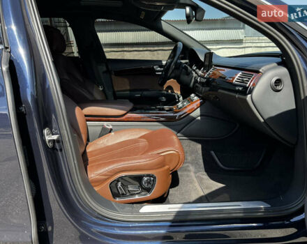 Синий Ауди А8, объемом двигателя 3 л и пробегом 267 тыс. км за 14700 $, фото 95 на Automoto.ua
