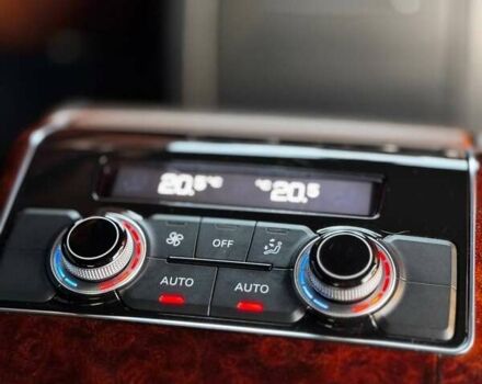 Ауди А8 2013 в Киеве на Automoto.ua Синий Ауди А8, объемом двигателя 3 л и пробегом 267 тыс. км за 14200 $, фото 14 на Automoto.ua