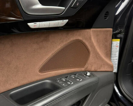 Синий Ауди А8, объемом двигателя 3 л и пробегом 162 тыс. км за 19500 $, фото 16 на Automoto.ua