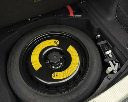 Синий Ауди А8, объемом двигателя 3 л и пробегом 162 тыс. км за 19500 $, фото 29 на Automoto.ua