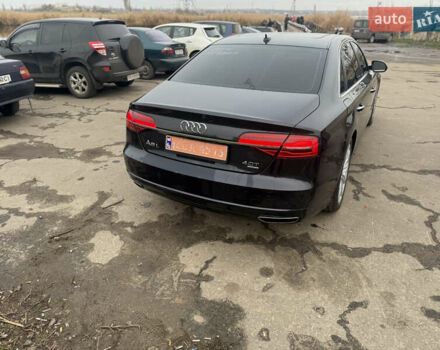 Синий Ауди А8, объемом двигателя 4 л и пробегом 240 тыс. км за 19250 $, фото 4 на Automoto.ua