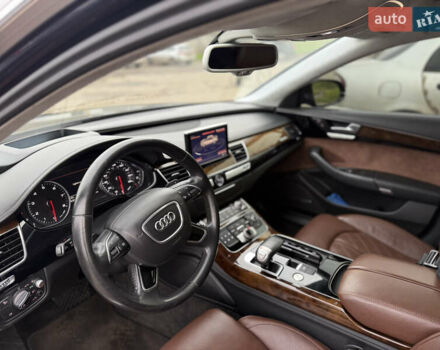 Синий Ауди А8, объемом двигателя 4 л и пробегом 240 тыс. км за 19250 $, фото 9 на Automoto.ua