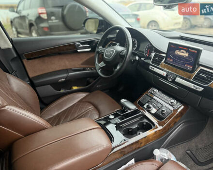 Синий Ауди А8, объемом двигателя 4 л и пробегом 240 тыс. км за 19250 $, фото 14 на Automoto.ua