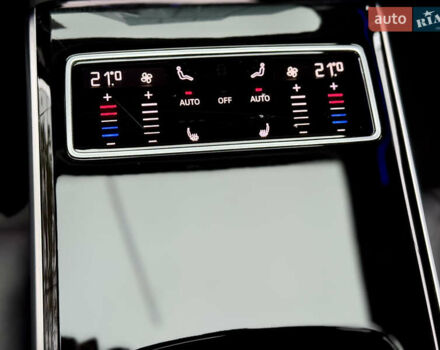Ауди А8 2022 в Киеве на Automoto.ua Синий Ауди А8, объемом двигателя 3 л и пробегом 54 тыс. км за 69900 $, фото 36 на Automoto.ua