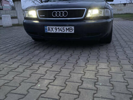 Синій Ауді A8, об'ємом двигуна 2.8 л та пробігом 356 тис. км за 3700 $, фото 1 на Automoto.ua