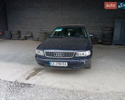 Синий Ауди А8, объемом двигателя 3.7 л и пробегом 300 тыс. км за 2800 $, фото 1 на Automoto.ua