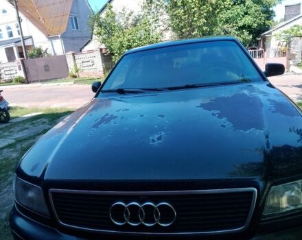 Синий Ауди А8, объемом двигателя 2.5 л и пробегом 430 тыс. км за 2300 $, фото 1 на Automoto.ua