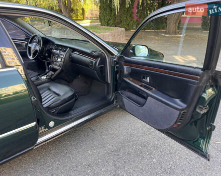 Зелений Ауді A8, об'ємом двигуна 3.7 л та пробігом 280 тис. км за 5600 $, фото 7 на Automoto.ua
