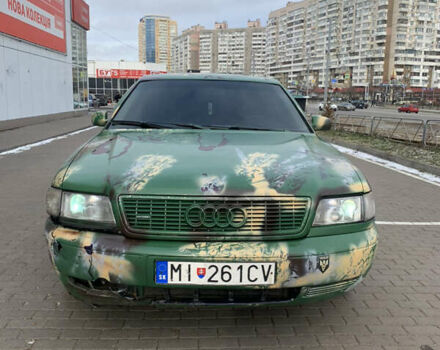 Зеленый Ауди А8, объемом двигателя 3.7 л и пробегом 214 тыс. км за 2390 $, фото 1 на Automoto.ua