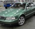 Зеленый Ауди А8, объемом двигателя 3.7 л и пробегом 380 тыс. км за 2262 $, фото 1 на Automoto.ua