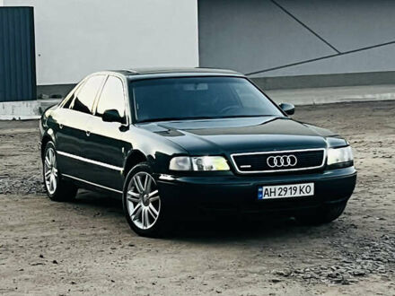 Зеленый Ауди А8, объемом двигателя 4.2 л и пробегом 370 тыс. км за 5100 $, фото 1 на Automoto.ua