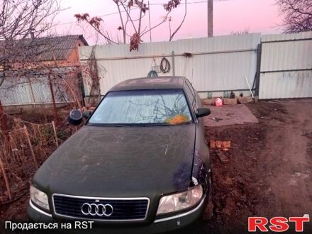Ауді A8 1999 у Кропивницькому (Кіровограді) на Automoto.ua Зелений Ауді A8, об'ємом двигуна 4.2 л та пробігом 350 тис. км за 2000 $, фото 1 на Automoto.ua