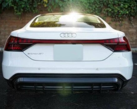 Белый Ауди Другая, объемом двигателя 0 л и пробегом 24 тыс. км за 40500 $, фото 6 на Automoto.ua