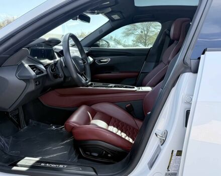 Белый Ауди Другая, объемом двигателя 0 л и пробегом 13 тыс. км за 35000 $, фото 6 на Automoto.ua