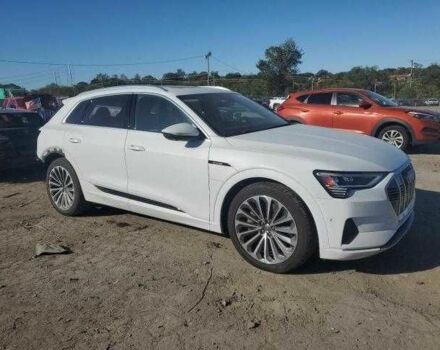 Белый Ауди Другая, объемом двигателя 0 л и пробегом 37 тыс. км за 9900 $, фото 2 на Automoto.ua