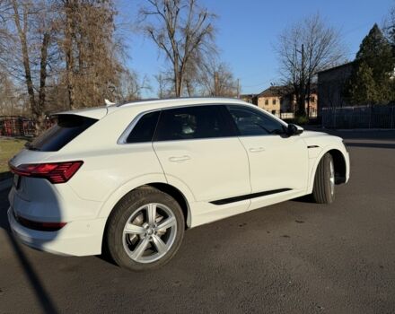 Белый Ауди Другая, объемом двигателя 0 л и пробегом 120 тыс. км за 29000 $, фото 9 на Automoto.ua