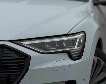 Белый Ауди Другая, объемом двигателя 3 л и пробегом 87 тыс. км за 28000 $, фото 3 на Automoto.ua