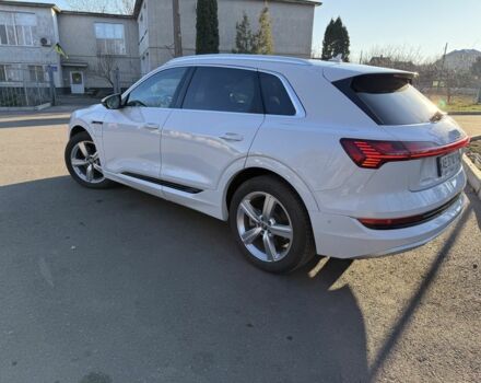 Белый Ауди Другая, объемом двигателя 0 л и пробегом 120 тыс. км за 29000 $, фото 5 на Automoto.ua